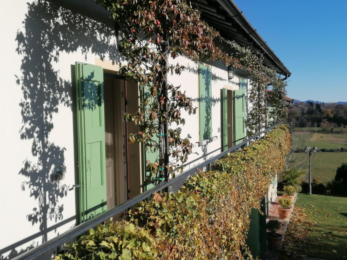 Casale Raffaello B&B Como Albese Con Cassano Exteriör bild