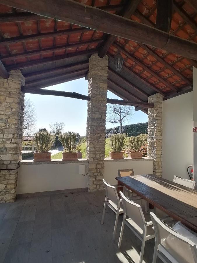 Casale Raffaello B&B Como Albese Con Cassano Exteriör bild