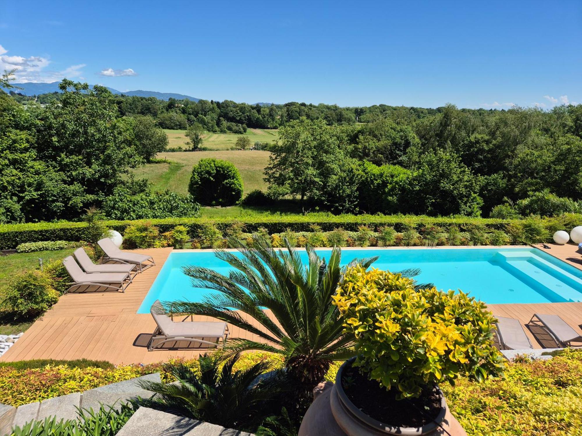 Casale Raffaello B&B Como Albese Con Cassano Exteriör bild