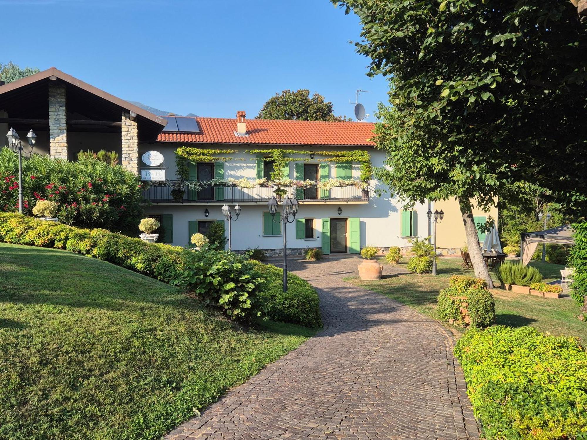 Casale Raffaello B&B Como Albese Con Cassano Exteriör bild